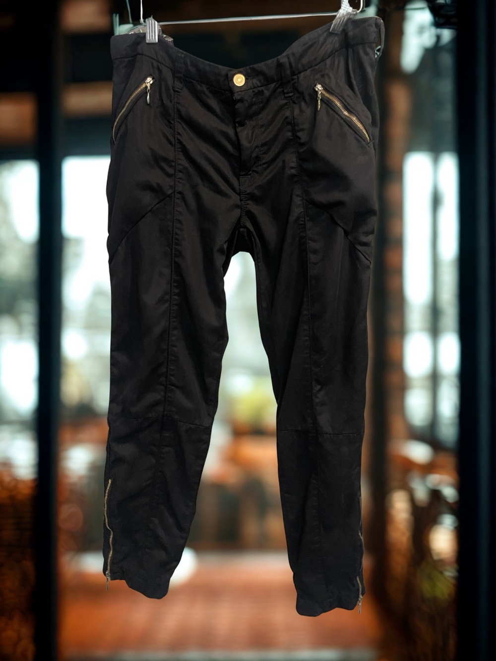 7 For All Mankind Black Cropped Ankle Zip-Detail Pants